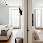 Ξενοδοχείο με διαμερίσματα The House On The Pink Street In 4*