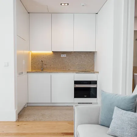 The House On The Pink Street In 4* Lizbona